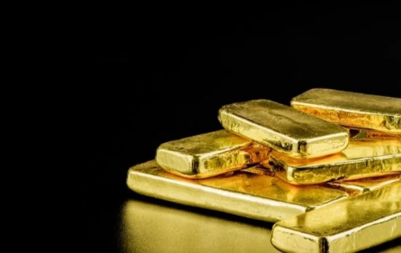 طلا 2 - طلا رکورد ۹ ساله قیمت خود را زد، بیت کوین نیز در انتظار عبور از مقاومت خود است
