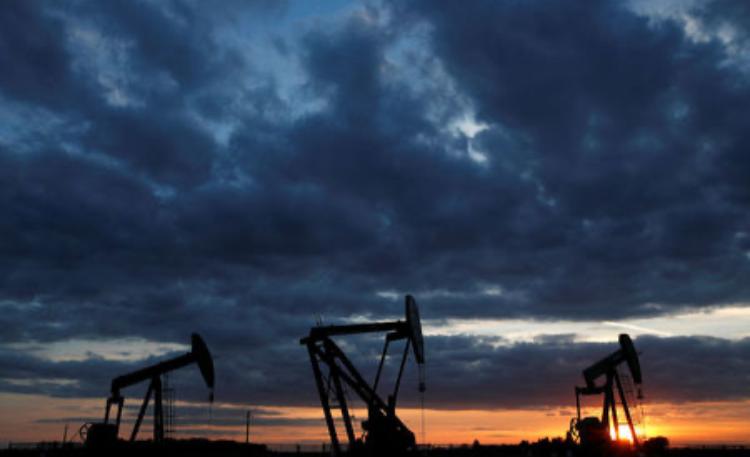 نفت کرونا - کاهش قیمت نفت در پی بدترشدن وضعیت همه‌گیری کرونا در سطح جهانی