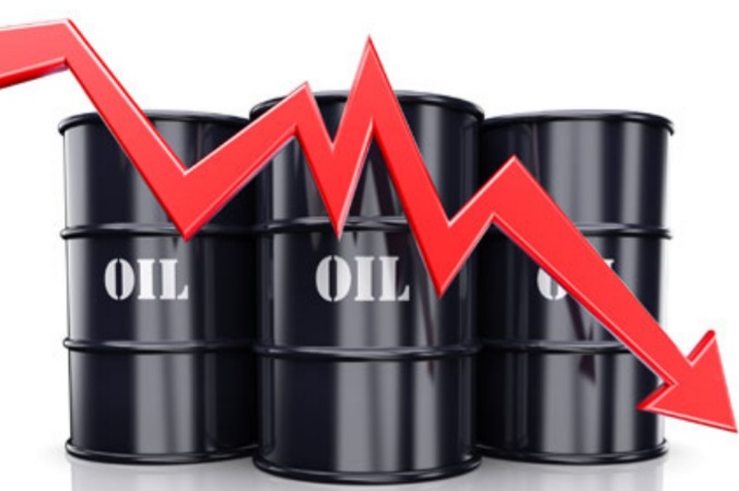 نفت - قیمت نفت به علت افزایش موارد کرونا به زیر ۴۳ دلار در هر بشکه رسید