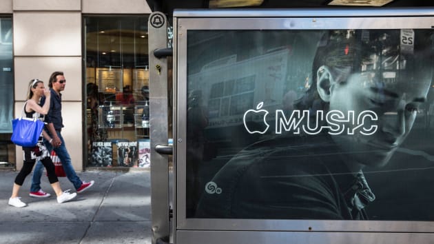 Apple 1 - Apple در رقابت با Spotify دو ایستگاه رادیویی آنلاین راه اندازی می کند