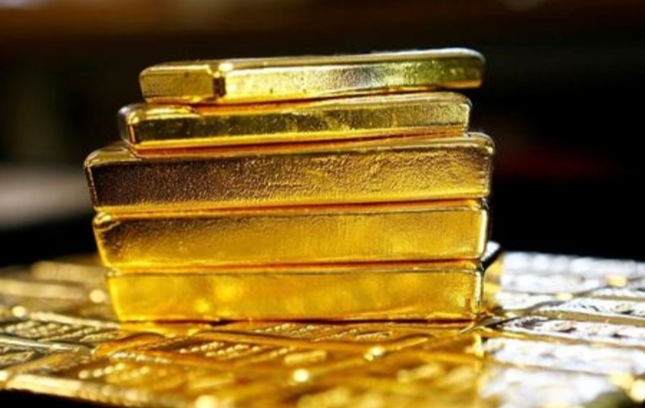 طلا 1 - طلا به علت وضعیت دلار صعود کرد، اما بهبود اقتصادی این رشد را محدود کرد