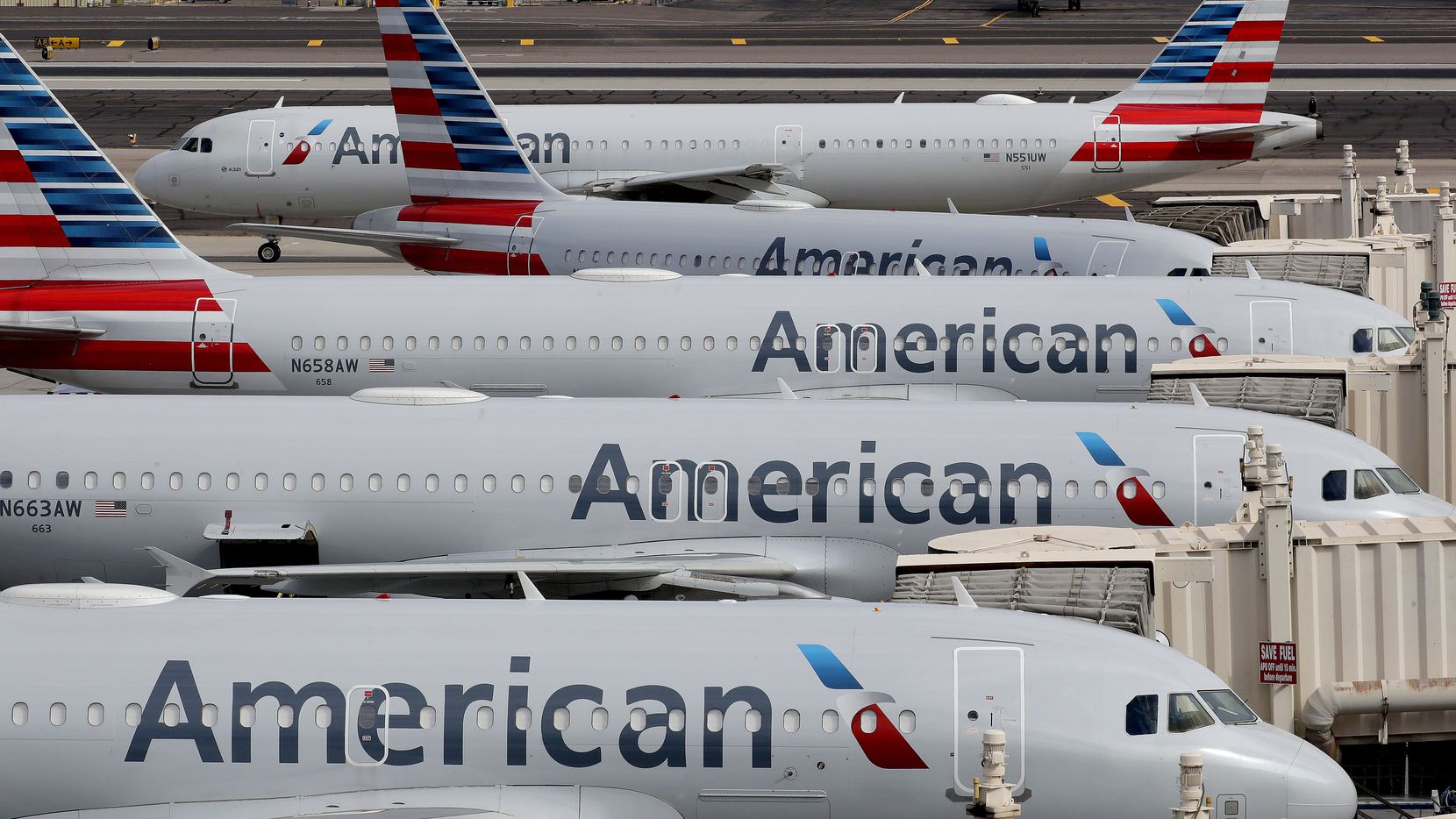 American - افزایش 2.8 درصدی سهام American Airlines در روز جمعه