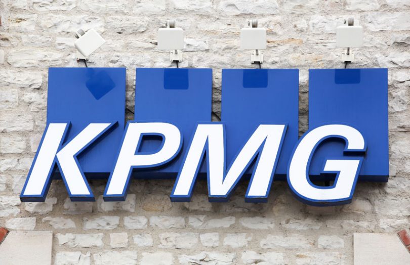 kpmg 810x524 1 - شرکت KPMG بلاک چین ردیابی انتشار گازهای گلخانه ای را راه اندازی می کند