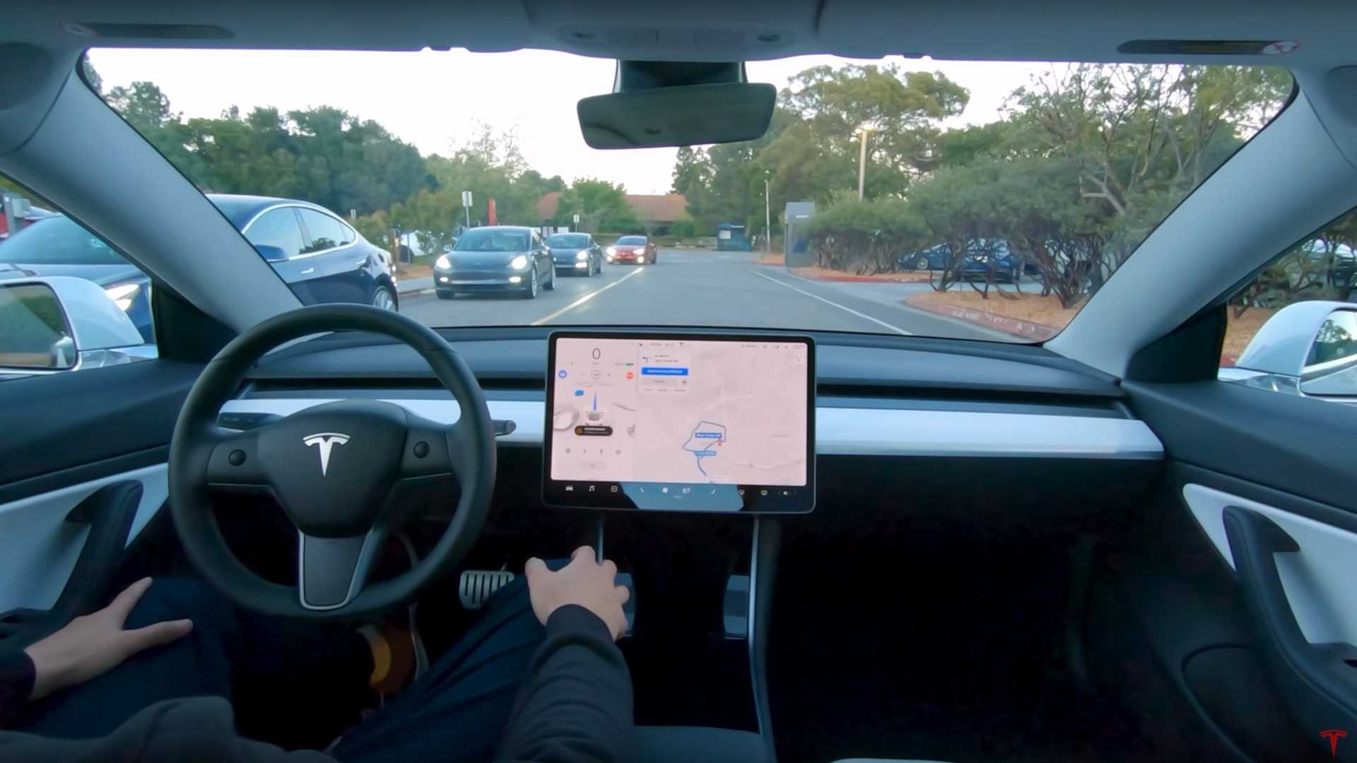 tesla full self driving - قابلیت خودران کامل اتومبیل تسلا هفته ی آینده آزمایش می شود