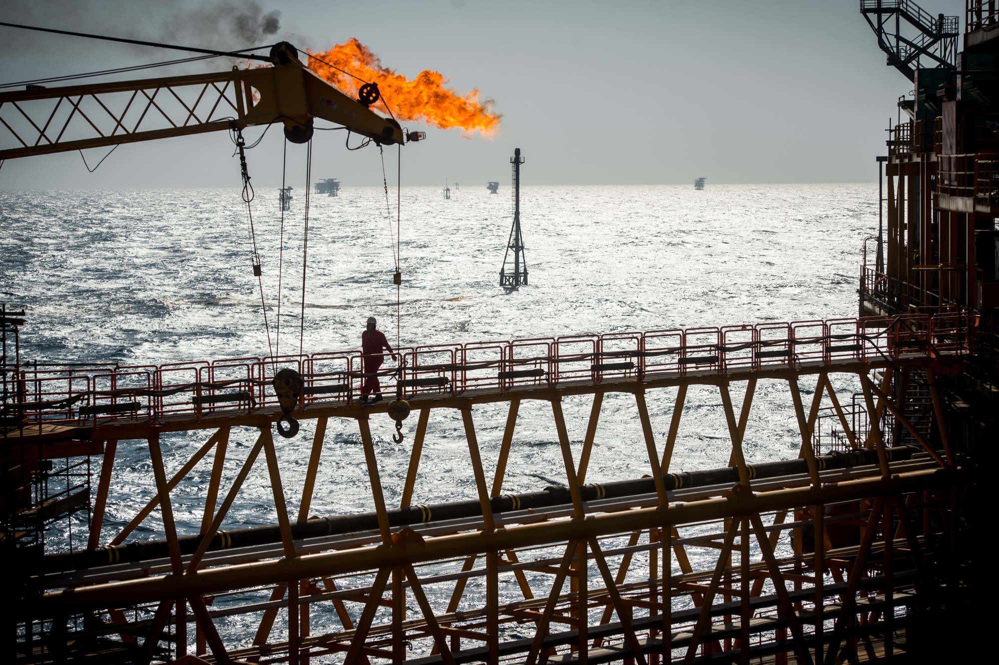 نفت ایران بایدن - بلومبرگ: در صورت پیروزی بایدن صادرات نفت ایران ادامه خواهد یافت!