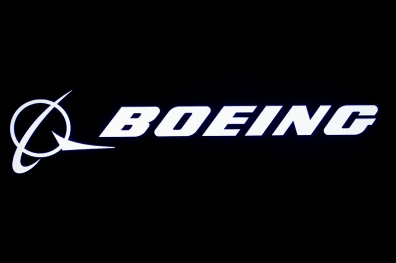 Boeing - بوئینگ از استانداردهای دولت ترامپ در مورد انتشار گازهای گلخانه ای حمایت کرد