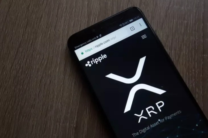 XRP - ریپل ارزش کل بازار کریپتو را به ۲ تریلیون دلار رساند
