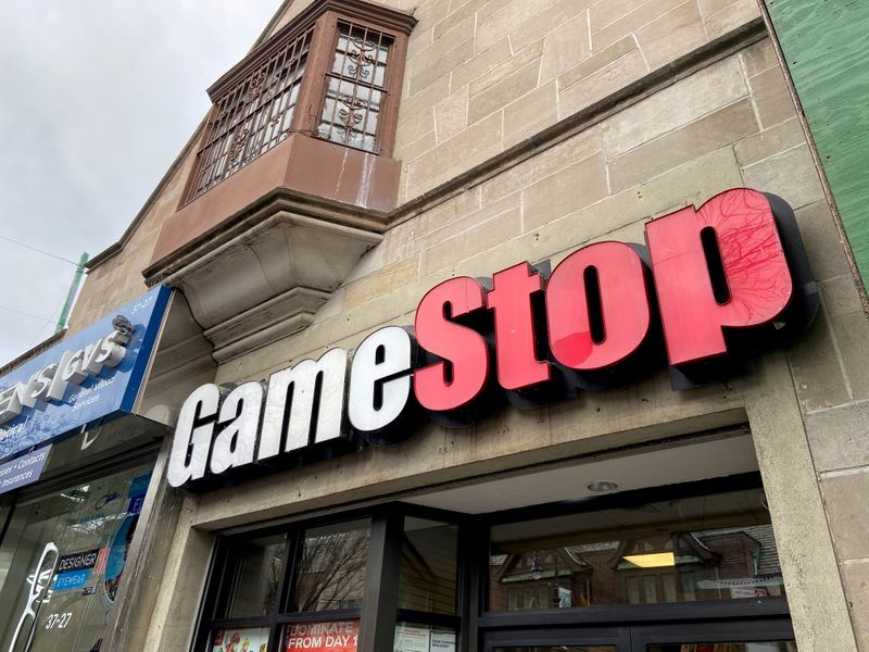 LYNXMPEH6R0RN L - GameStop نام EB Games در کانادا را تا پایان سال تغییر می دهد