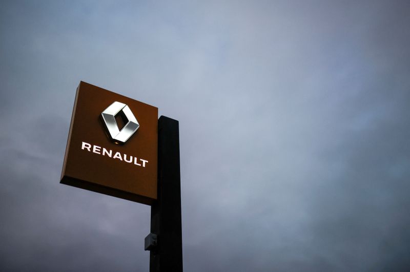 renault - با عملکرد درخشان داچیا اختلاف میزان فروش خودروهای رنو نسبت به سال 2019 کم میشود