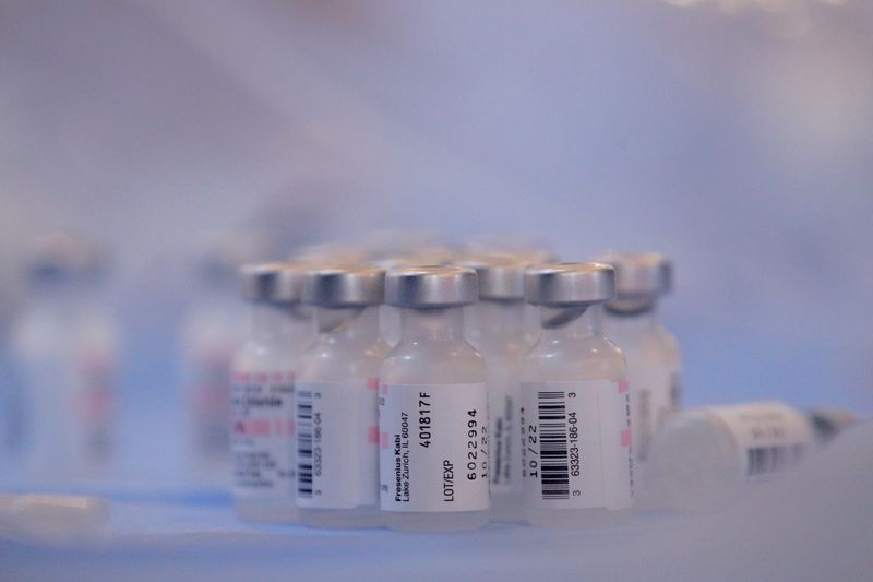 LYNXMPEH7D0BO L - ایالات متحده تاکنون 355/8 میلیون دوز واکسن COVID-19 تزریق کرده است