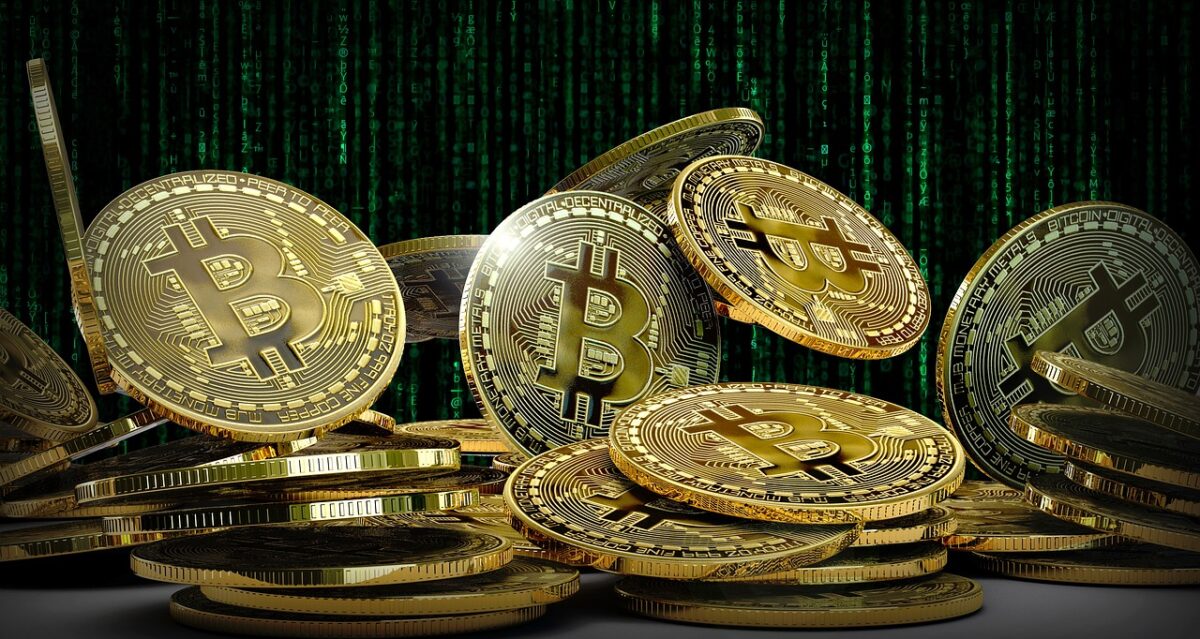 bitcoin 4205661 1280 e1628407310271 - عبور بیت کوین از سطح قیمت ۴۵,000 دلاری ؛ سطوحی که باید در نظر داشته باشید