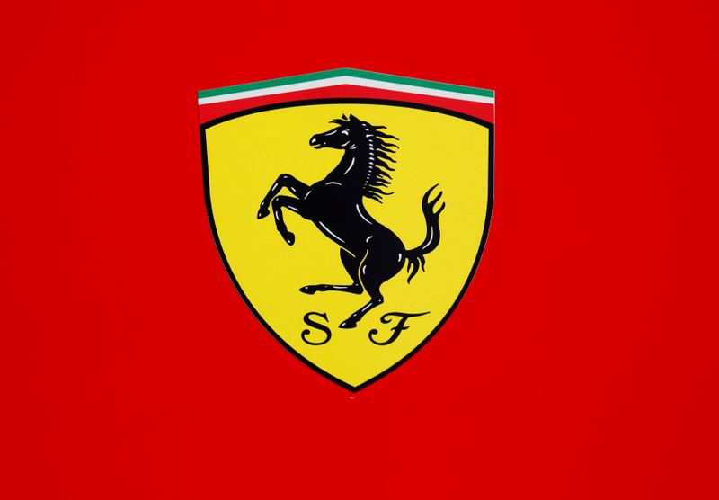 LYNXMPEH8Q0PO L - Ferrari و شرکت مادر، Exor، با طراح سابق اپل وارد همکاری شدند