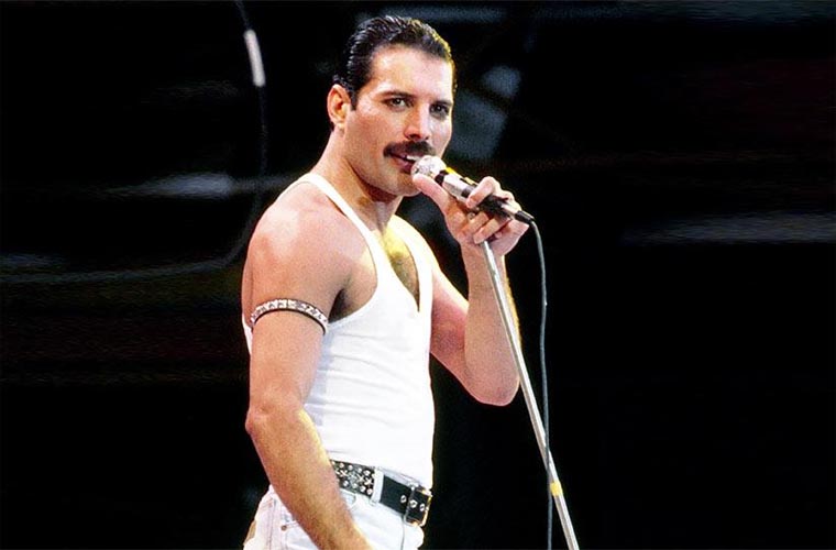 freddie mercury - ساخت NFT فردی مرکوری، برای جمع آوری کمک های مالی برای یک مؤسسه خیریه ایدز