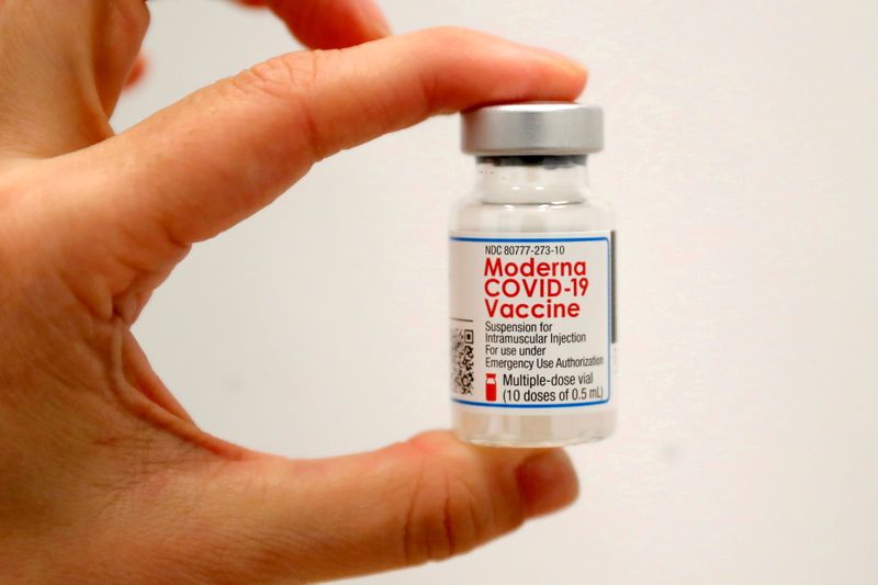 LYNXMPEH9D0W8 L - مشاوران FDA ایالات متحده موارد مربوط به تزریق واکسن COVID-19 را بررسی می کنند