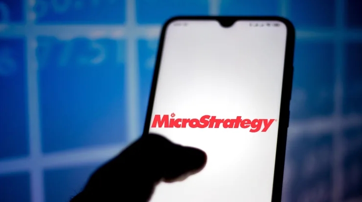 2022 05 12 19 29 53 MicroStrategy shares fall as software firms bitcoin bet is underwater - سهام MicroStrategy در حال سقوط است