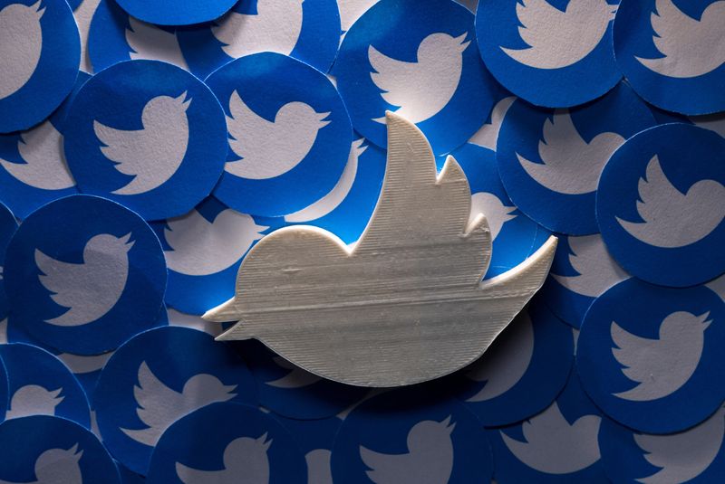 LYNXNPEI410QI L - توییتر تخمین می زند که حساب های جعلی و اسپم کمتر از 5 درصد کاربران را تشکیل می‌دهند