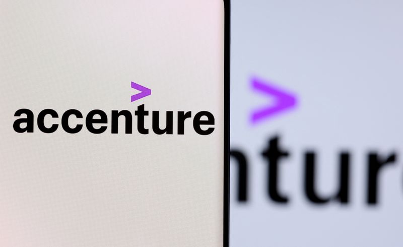 moved LYNXNPEI2G0HQ L - درآمد سه ماهه سوم شرکت Accenture فراتر از انتظارات بود