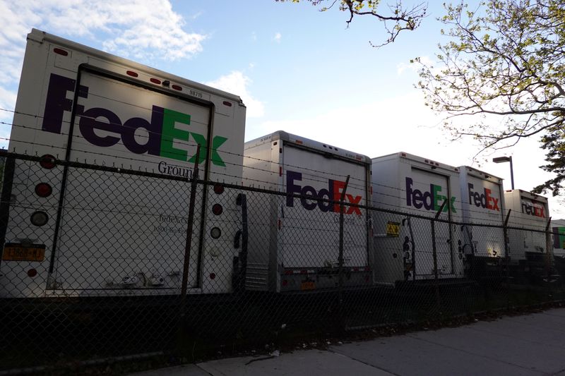LYNXMPEI6L02Z L - شرکت FedEx تحویل روزهای یکشنبه در برخی از بازارهای ایالات متحده را به حالت تعلیق در می آورد