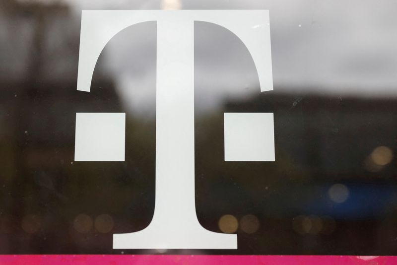 LYNXMPEI6L10J L - شرکت T-Mobile مبلغ 350 میلیون دلار غرامت را به دلیل هک گسترده پرداخت می‌کند