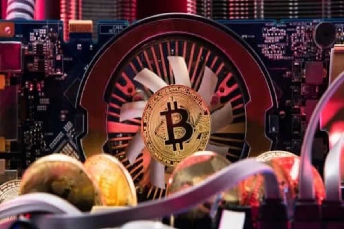 bitcoin - فروش ماینرها دلیل ریزش قیمت بیت کوین به 19 هزار دلار می باشد