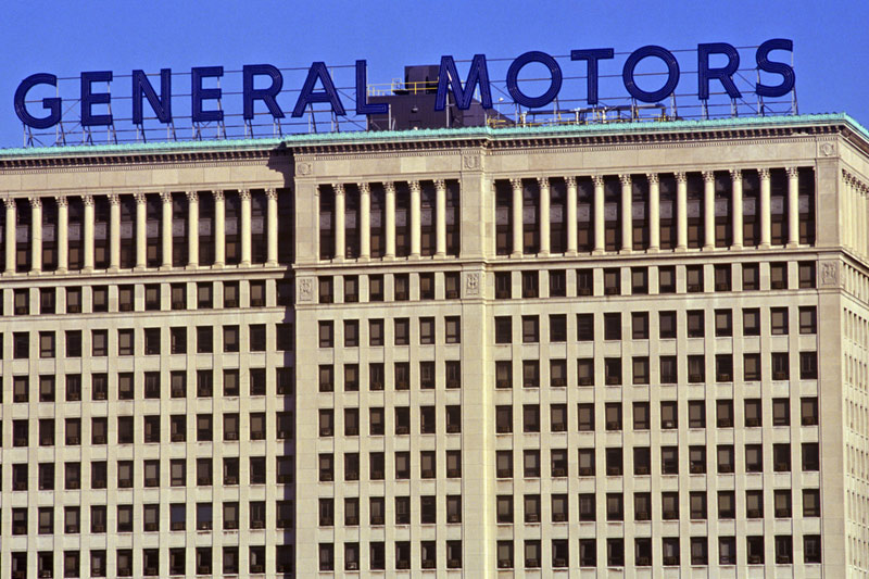 General Motors 800x533 L 1417078501 - جنرال موتورز درباره خودروهای شاسی بلند خود در امارات به دلیل معیوب بودن کمربند ایمنی فراخوان داد