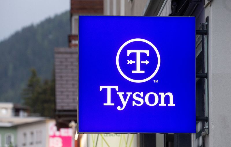 LYNXMPEI7S0W3 L - صادرات گوشت خوک کارخانه Tyson Foods به چین متوقف شد